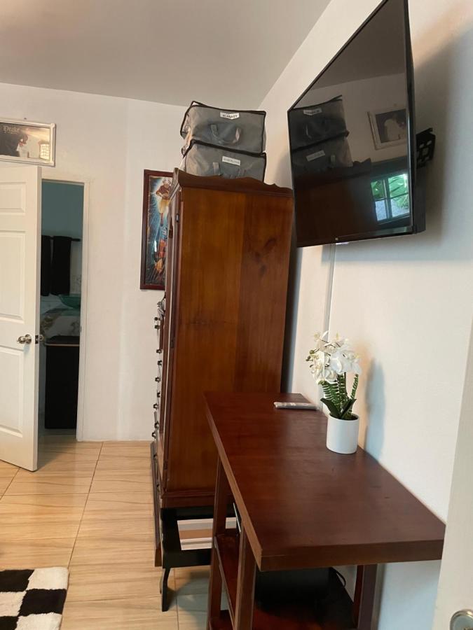 Centrally Located Room - 5 Port Antonio Extérieur photo
